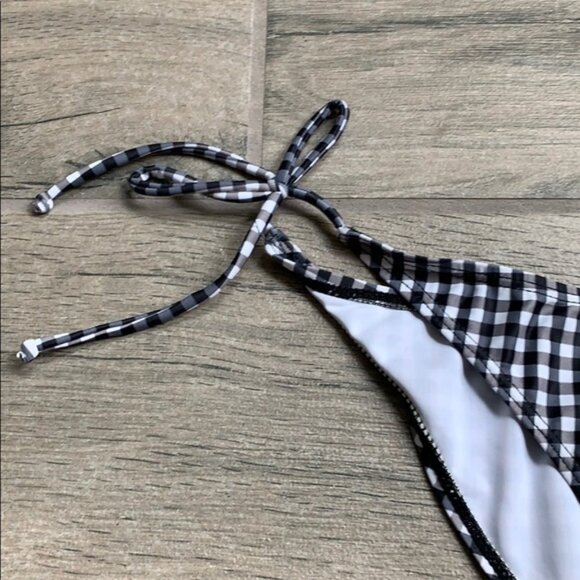 Missguided gingham bikini bottom - Picture 2 of 5